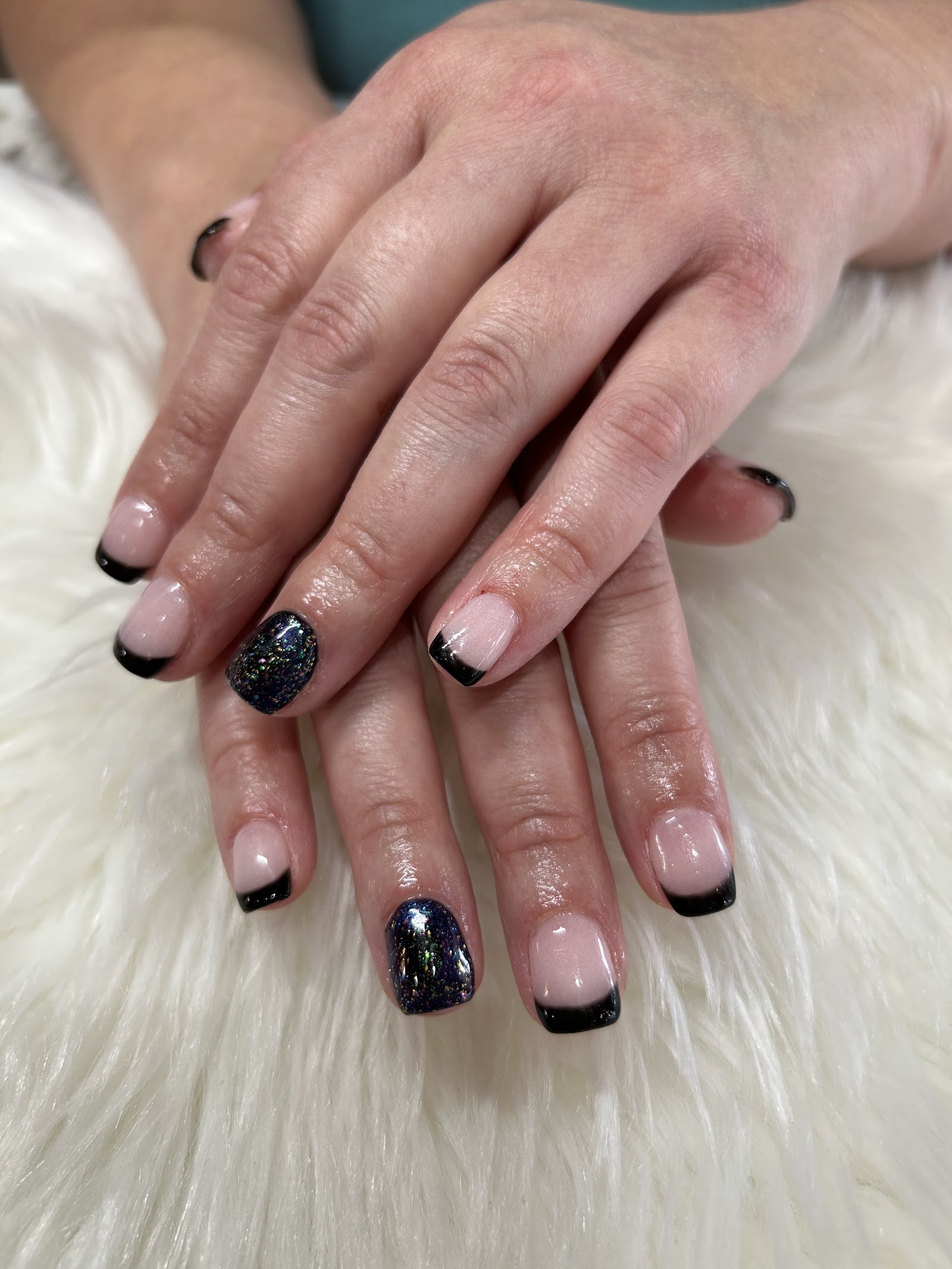 THREE SISTERS NAILS & SPA nail photo 3